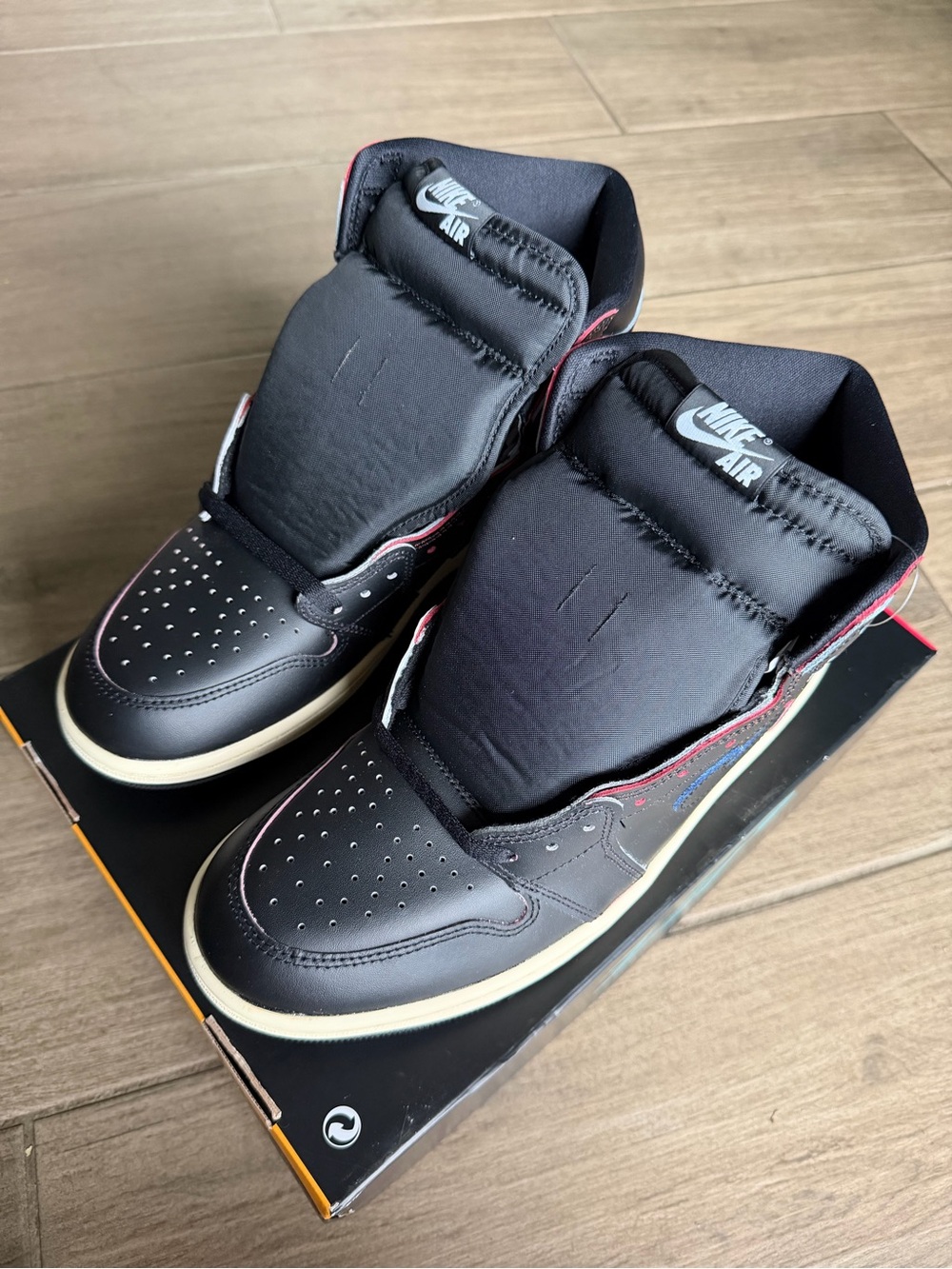 Air Jordan 1 Retro High OG ( box without lid )